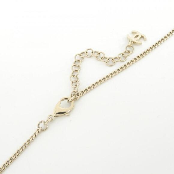 CHANEL Ivory Necklace - Picture 4 of 5